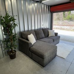 (Delivery) Ashley Furniture Gray Sectional Sofa with Reversible Chaise