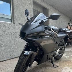 2025 Yamaha R3 Yamaha R3