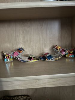 Multicolor Heels 👠 $20 