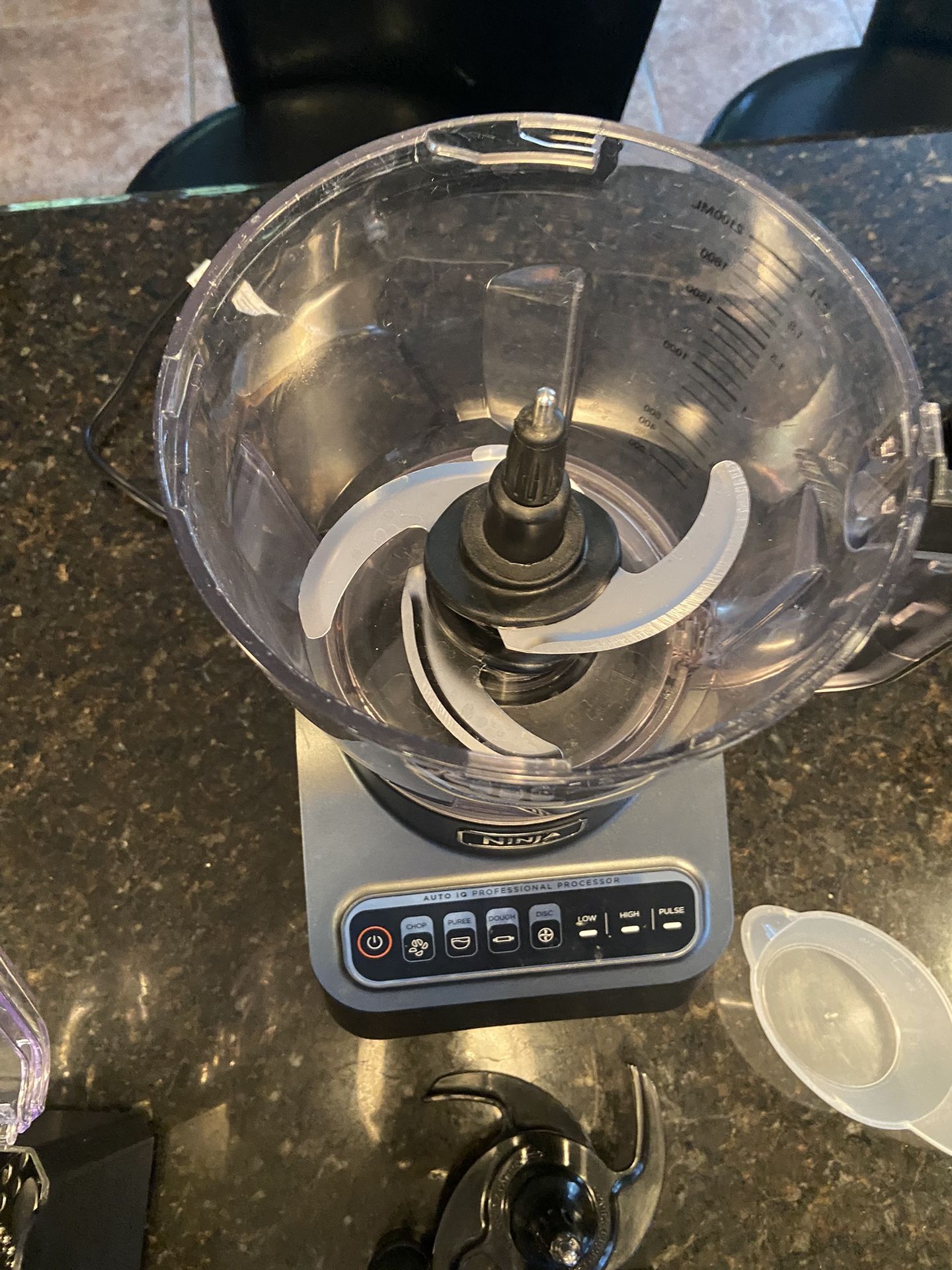 Ninja Professional Plus BN602 Full Size Food Processor - Used