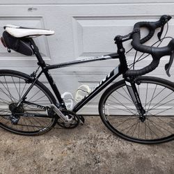 Giant Contend Road Bike 