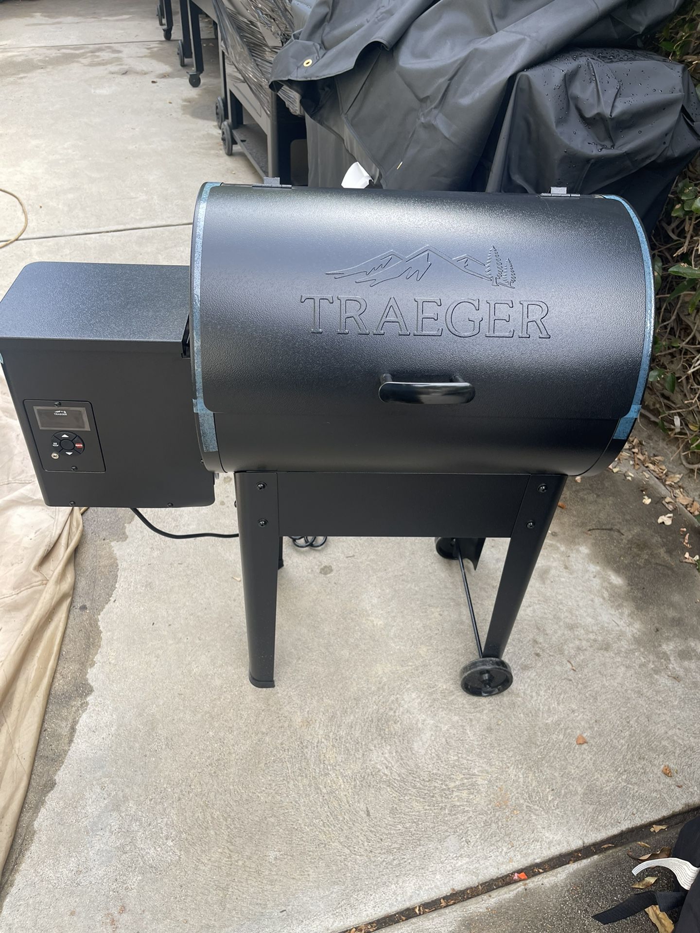 Traeger Junior 20” for Sale in Los Angeles, CA OfferUp