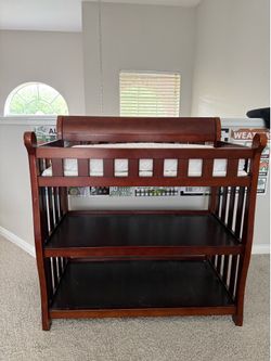 Baby changing table