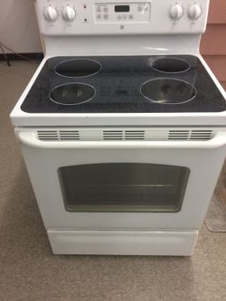 GE smooth top electric stove
