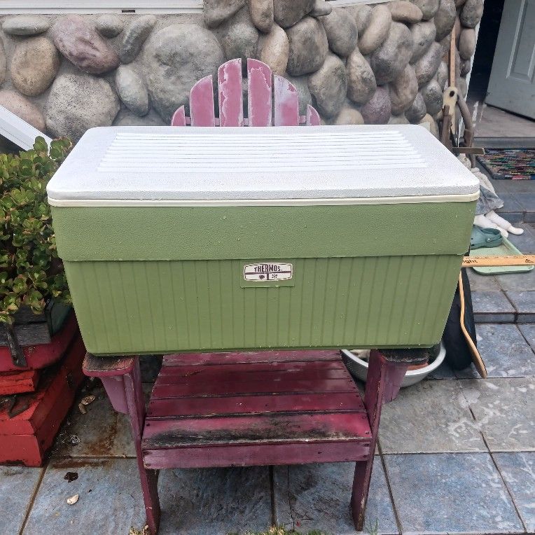 Vintage 1970s Thermos Cooler