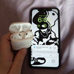 Iphone 11 & Airpods