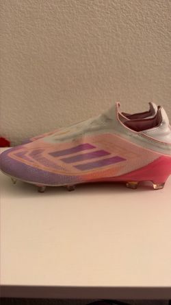 Soccer cleats