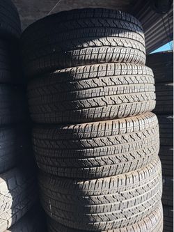 Vendo 255/65/R17 las 4 llantas  Goodyear por $175
