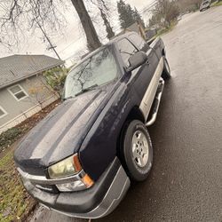 2005 1500 Silverado Extended Cab. V8 5.3L 