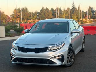 2019 Kia Optima Silver 4-Door Sedan