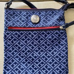 Tommy Hilfiger  Blue pattern cross body purse