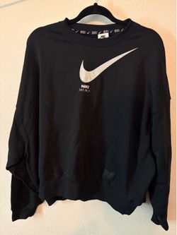 Women’s Nike Crewneck M