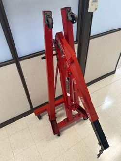 Torin Engine Hoist