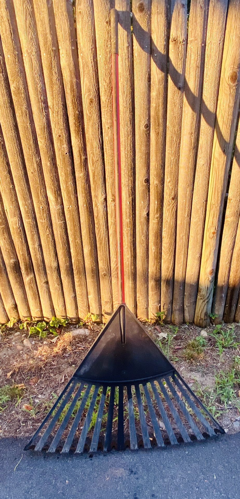 30” Clog Free Extra Wide Rake