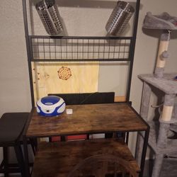 Bakers Rack / Kitchen Shelves