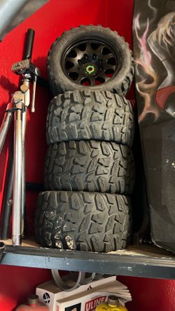 Trxxas rims tires for X max
