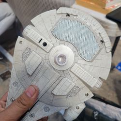 Millennium Falcon  Speaker