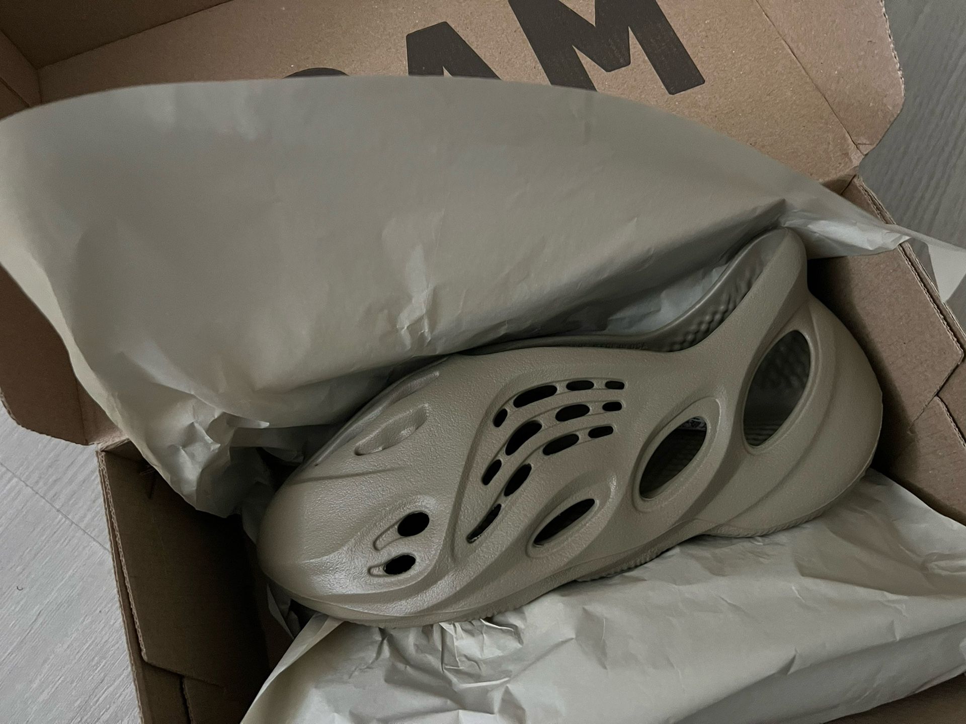 Yeezy Foam Runner Stone Taupe size 11 Adidas - www 