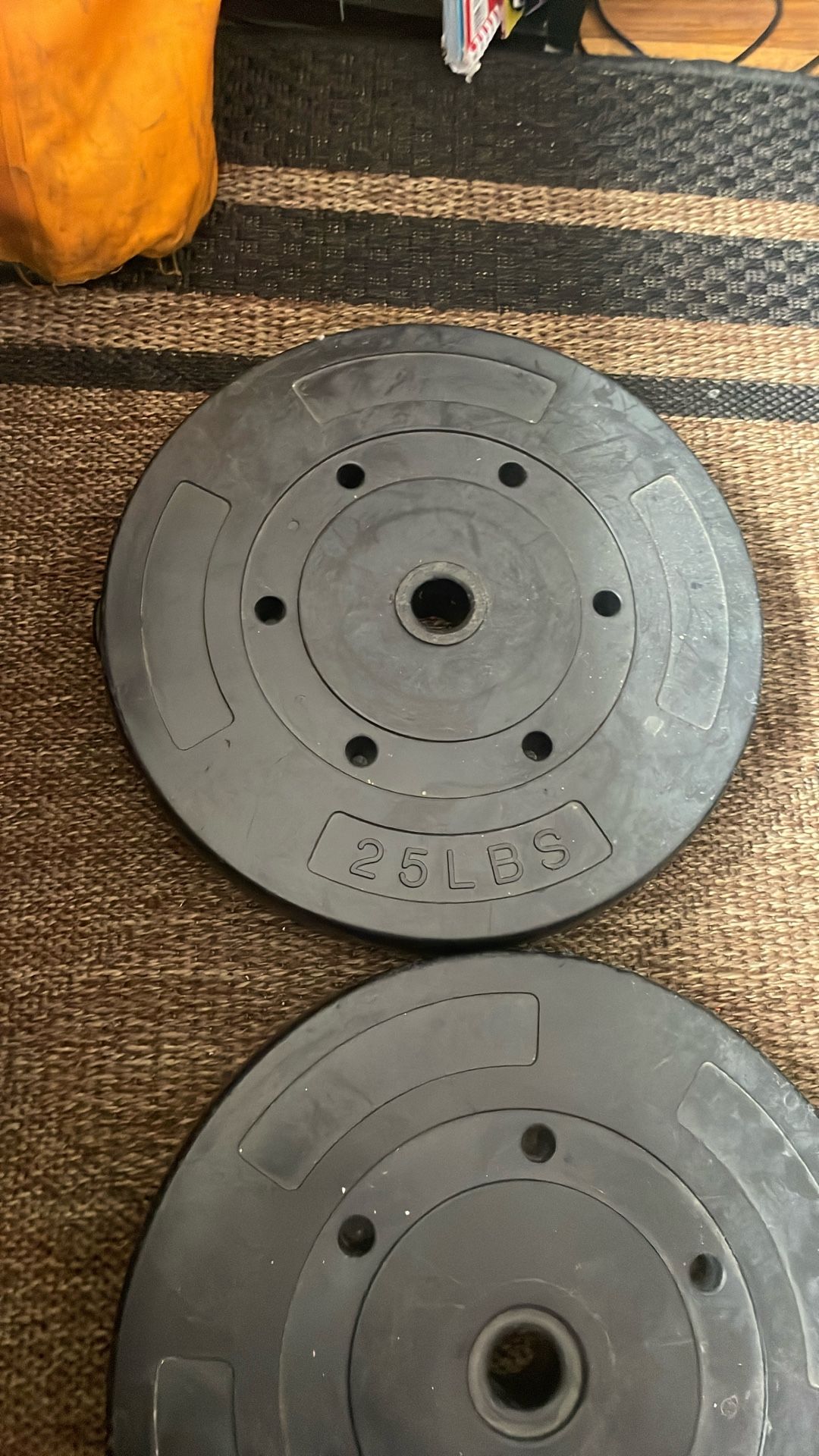 2-25 Pounds Plastic Plates