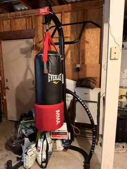 Boxing Heavy Bag With Pull-up Stand