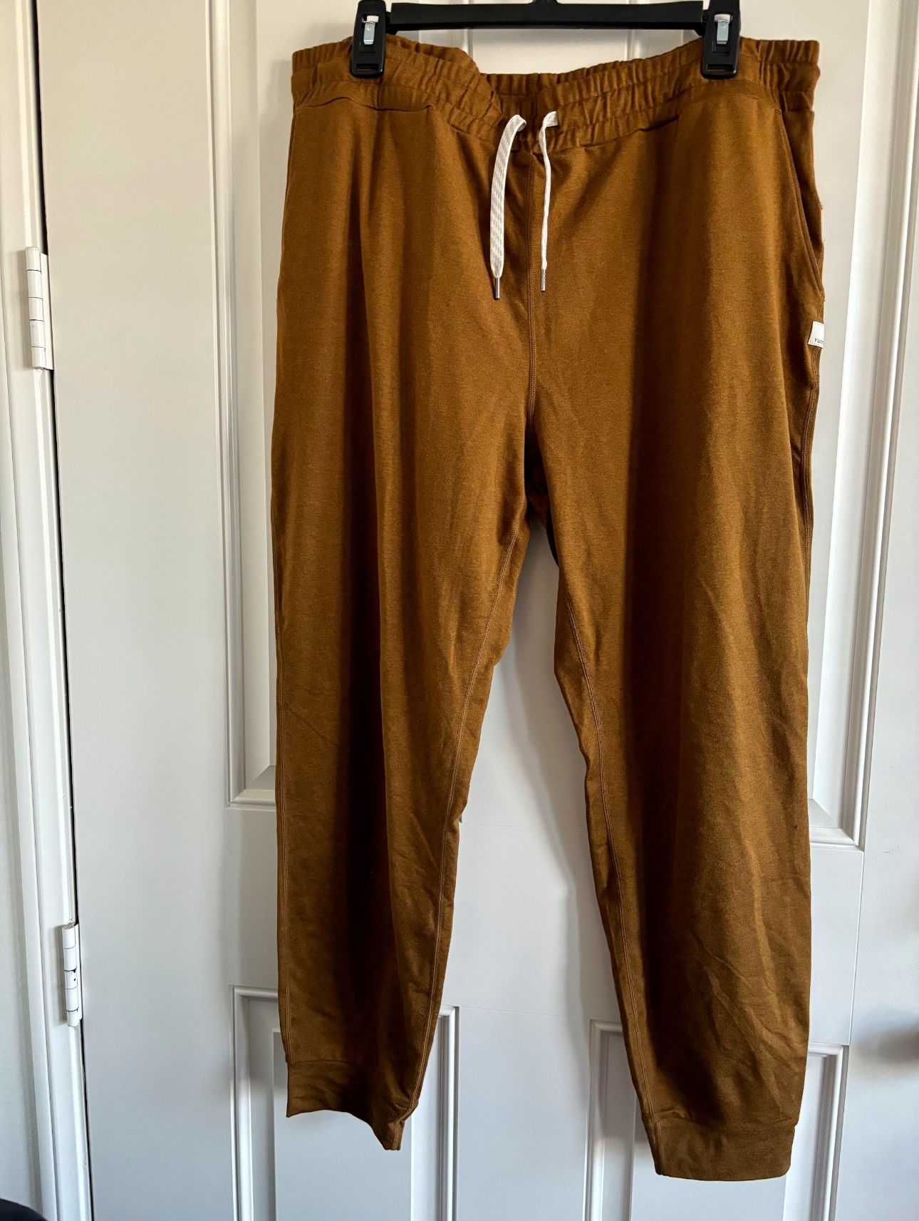 Vuori Performance Joggers