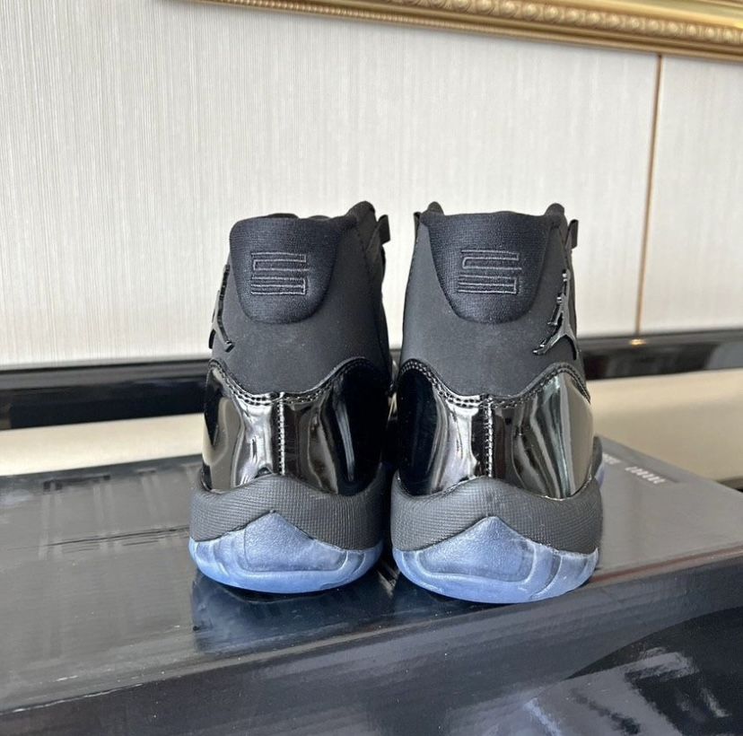 Send Best Offer Jordan 11 Cap N Gown
