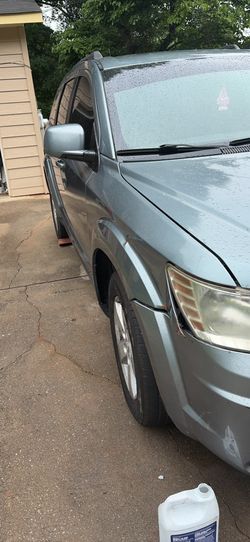 Grey  200 douge journal suv