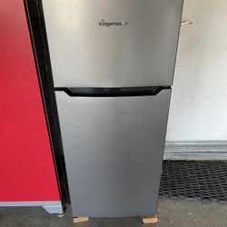 Fridgemaster Mini Fridge