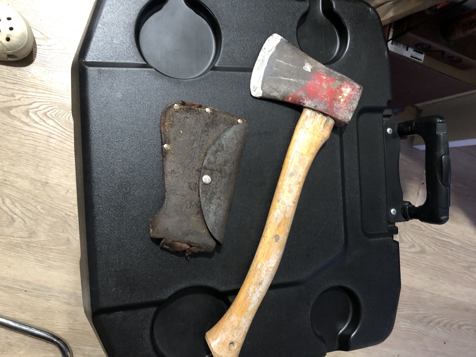Extra Fine TRU-TEST Miniature Hatchet with Leather Sheath