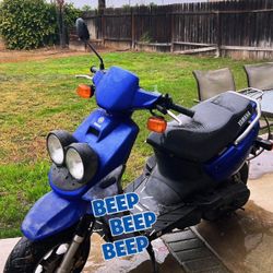 2005 Yamaha 50cc Scooter 