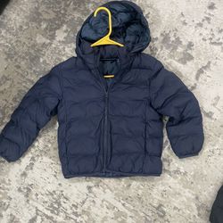 Boys Toddler “UniQLO Pufftech Washable Parka (Size:5/6) Navy Blue