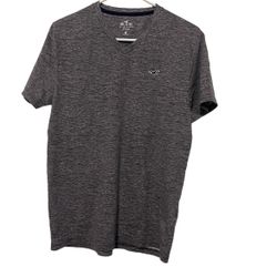 Hollister T-Shirt Men’s Size Medium Gray Short Sleeve V Neck Breathable Soft Tee