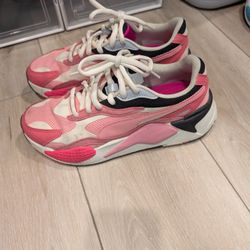 Women's Puma Shoes 