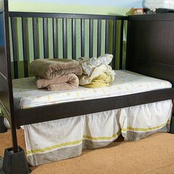 Changing Table Chest And Crib Toddler Bed.