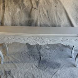 Gorgeous Shabby Chic Entryway Table Or Coffee Bar #Mudroom Table