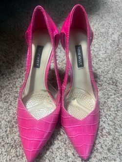 Pink Pumps