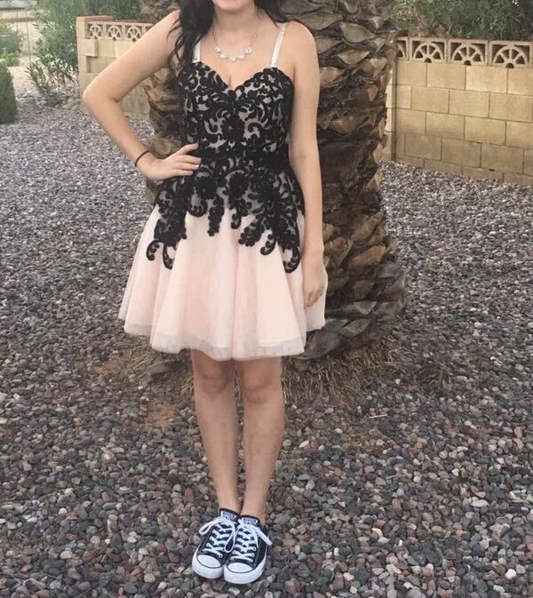 FOR SALE: Stunning Bee Darlin Party Dress – Size 5/6 – $70