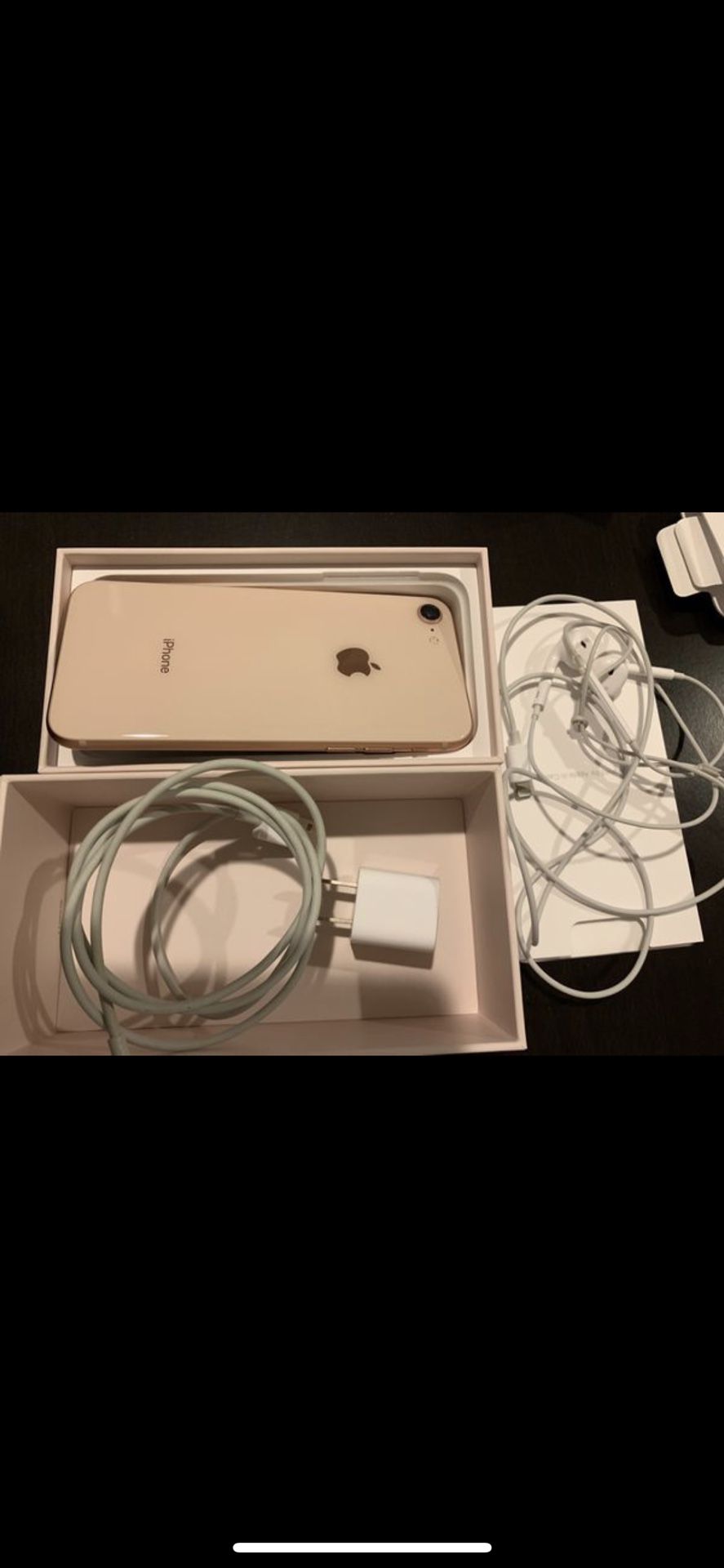 IPhone 8 gold 256 gb Factory unlocked