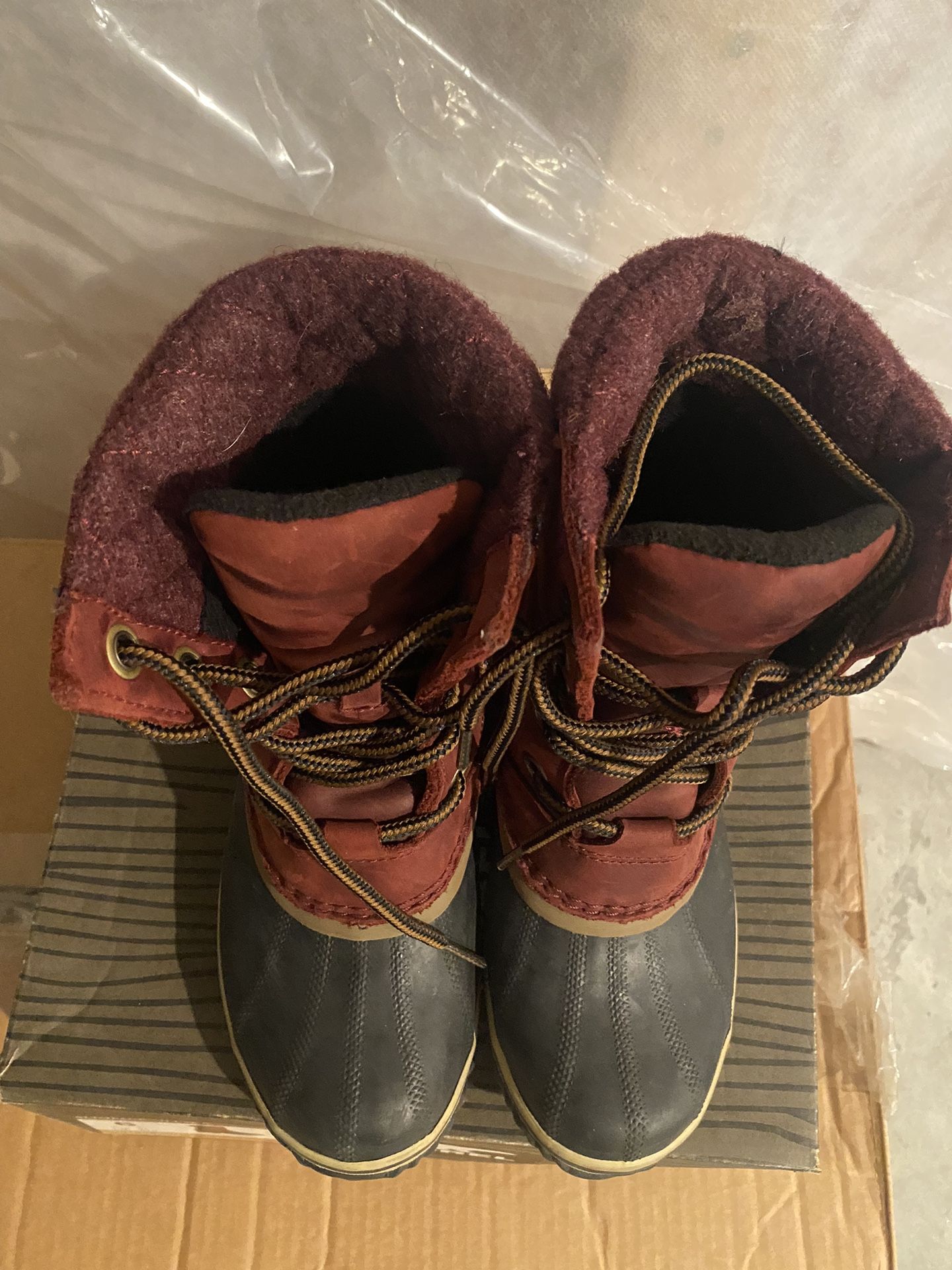 Sorel Slimpack Lace II Duck Boots Waterproof Red Burgundy Size 6 NL 2348-628
