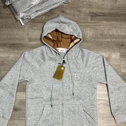 Burbbery Zip Up 