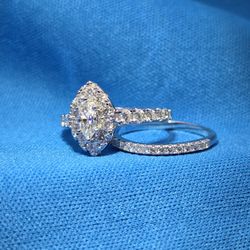Moissanite 1.06 ctw Marquise Cut Ring 