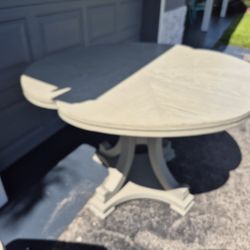 Dining Room Table 