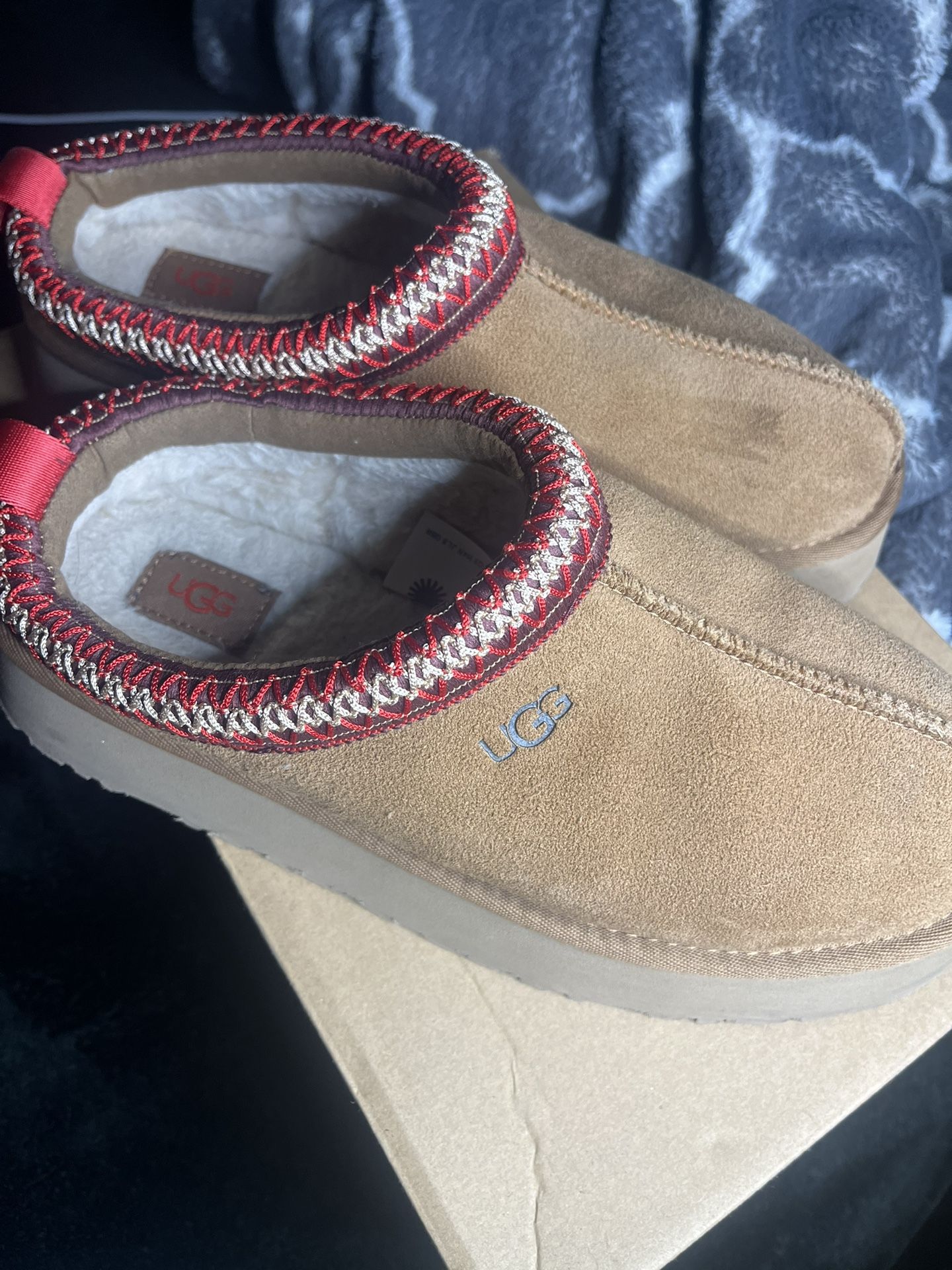 UGG SLIPPERS PLATFORM