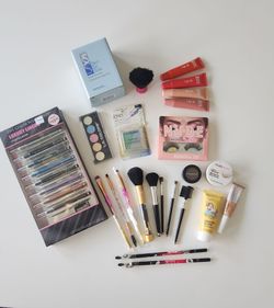 Makeup & Brushes Bundle $12 ✨ Maquillaje y Brochas - Todo x $12