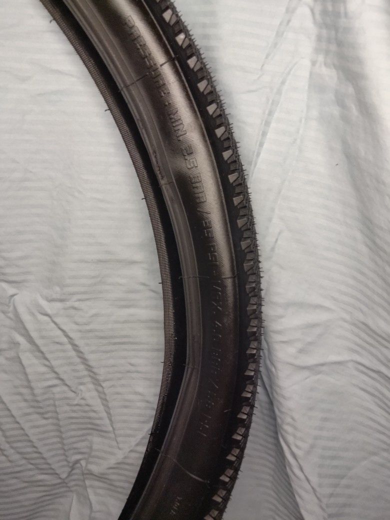 New Victtoria Revolution 27.5x2.0 Tire.
