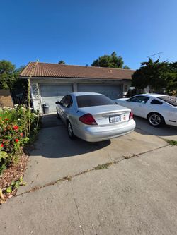 2002 Ford Taurus