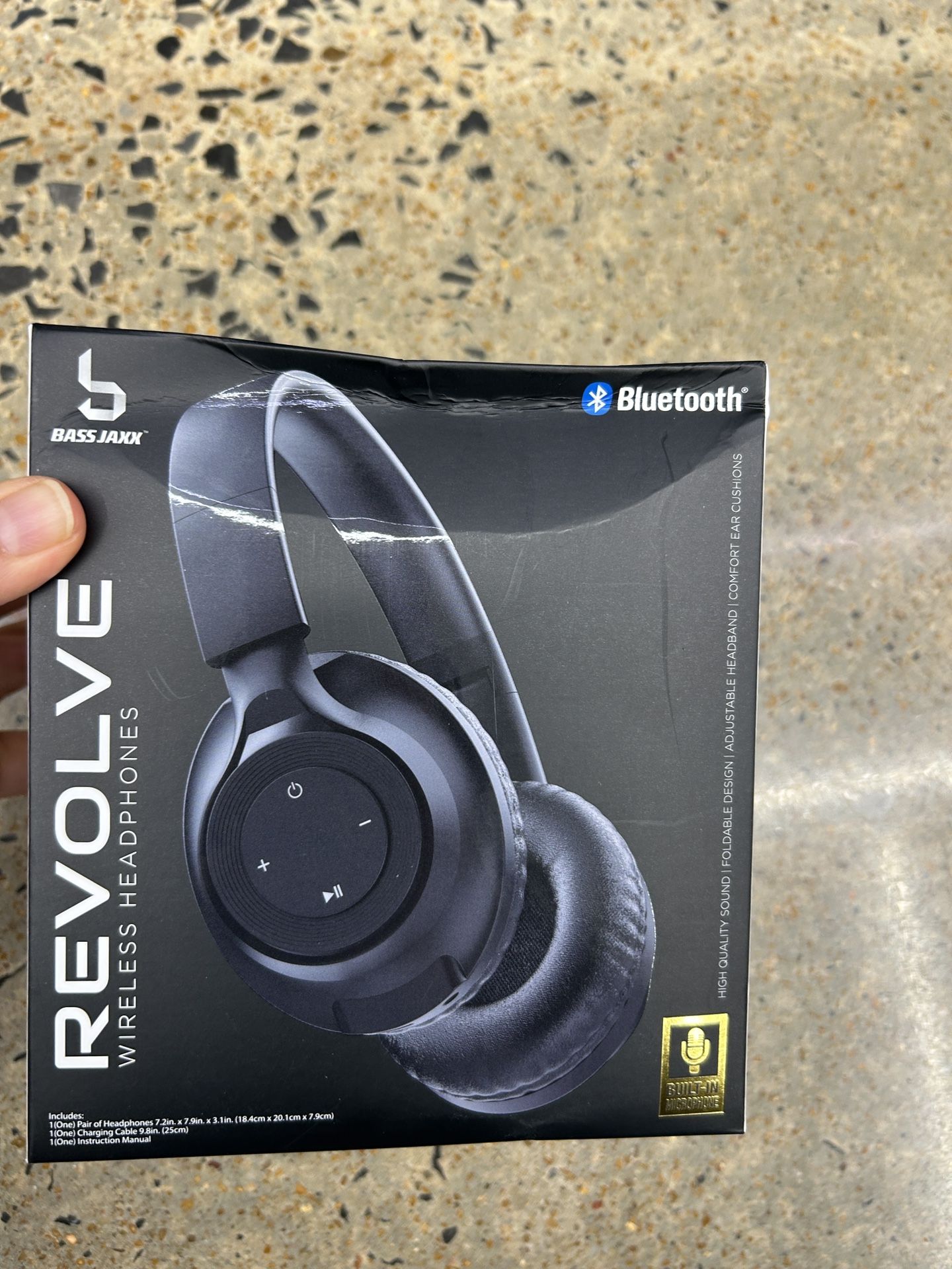 NWT Bluetooth Wireless headphones