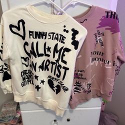 2 Sweatshirts 