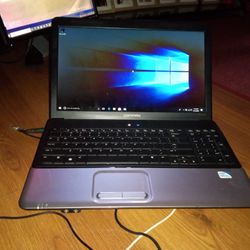HP And Acer Two Working Laptops 4GB Windows 10
