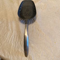 Cucharón Poco Uso